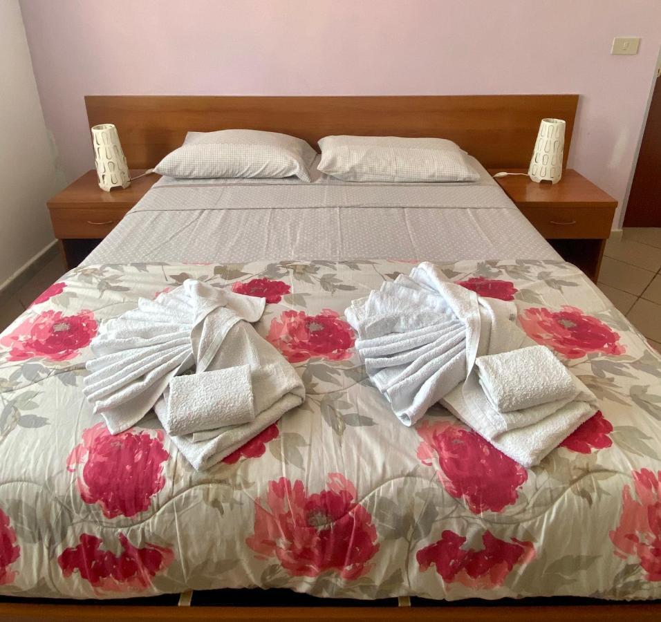 Apartment Tirreno Tirrenia Εξωτερικό φωτογραφία